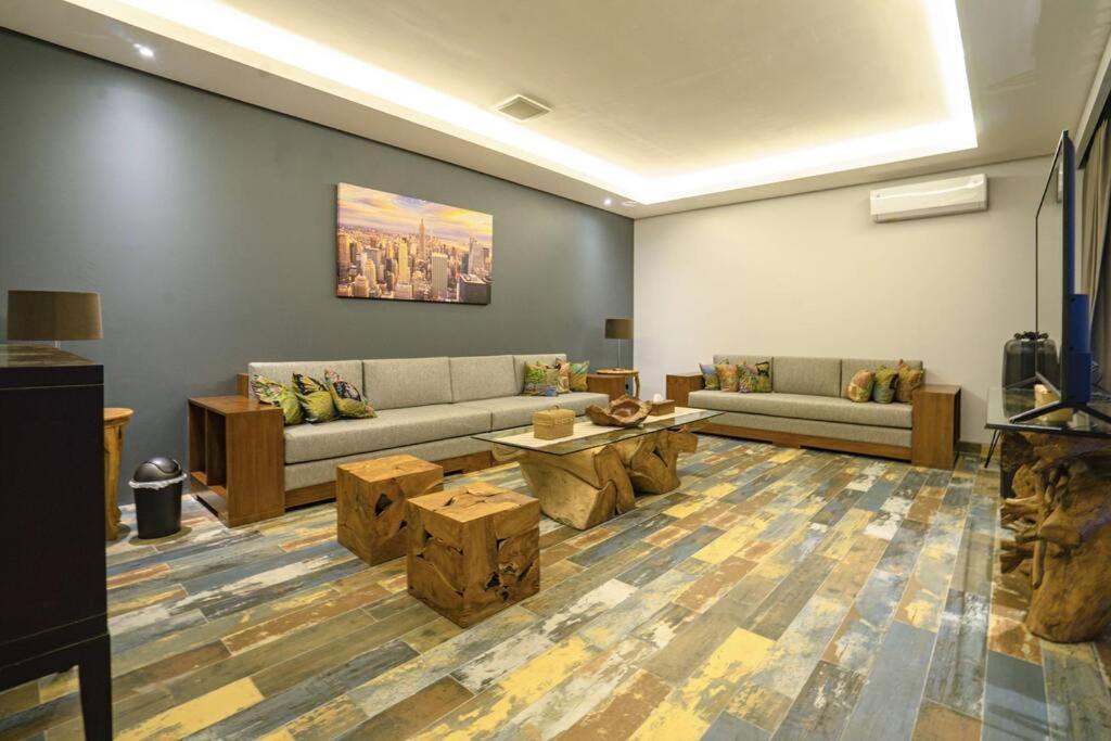 Grand Villa Uluwatu Ungasan Exterior foto
