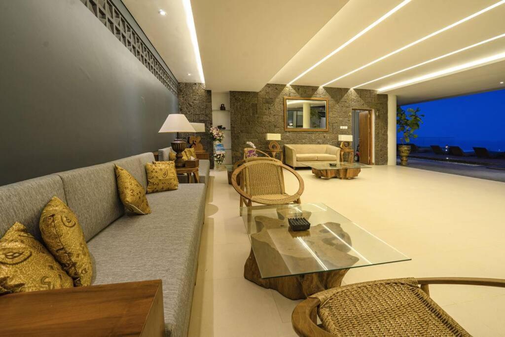 Grand Villa Uluwatu Ungasan Exterior foto